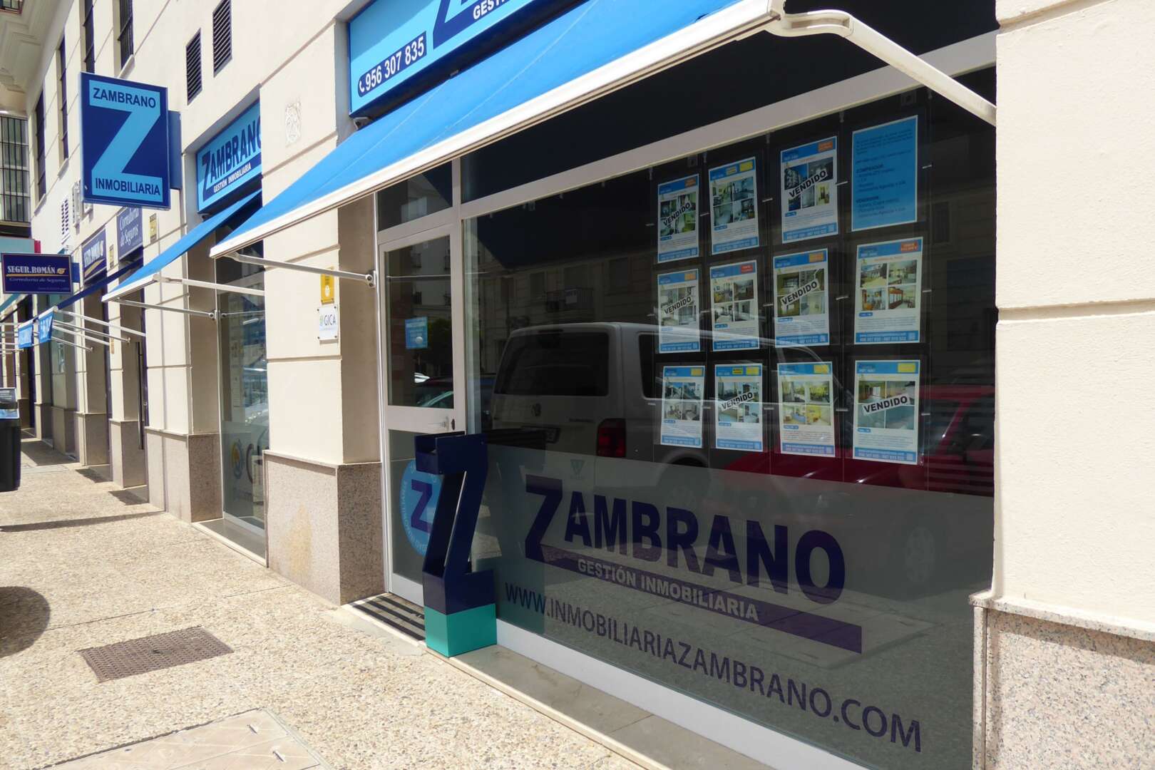 Equipo Inmobiliaria Zambrano
